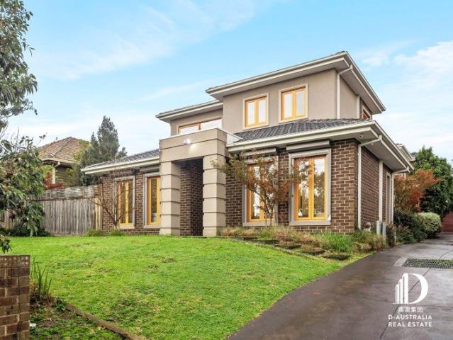 Elegant Living in a Tranquil Tree Lined Setting