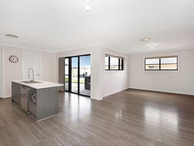 Elegant Living in Eglinton