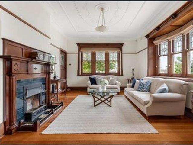 ELEGANT LIVING, IN PRIME LOCATION WITH POOL!