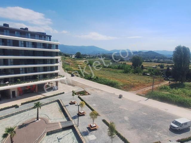 Elegant Park Resıdences E1 Blok'ta Köşe Kiralık 1+1 Daire