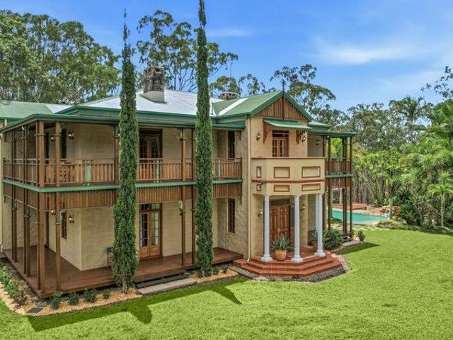 Elegant Rural Retreat Grand Style Living Amongst the Gumtrees