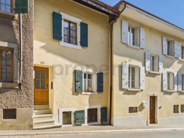 Elegant renoviertes Haus im Herzen von Aubonne