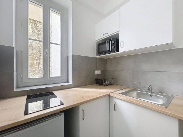 Élégant studio meublé de 23m² à 990 euros