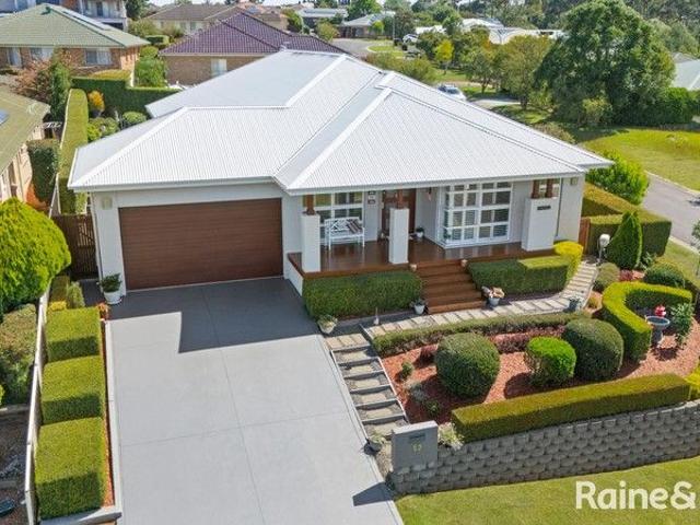 Elegant, Serene & Secluded Living, Close To Mollymook Beach