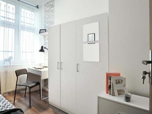 Elegant single bedroom near Gdańsk University of Technology