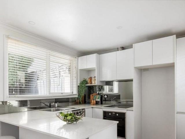 Elegant Single Level Living in the Balwyn High School Zone