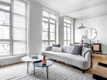 Elegant Two Bedroom Apartment in Central Paris, Paris Amsterdam Apartments for Rent