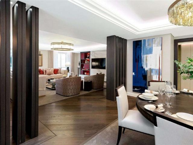 Elegant Two Bedroom Apartment in Prestigious Lancelot Place, Knightsbridge