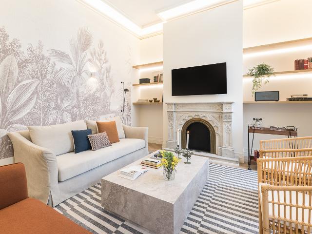Elegant three bedroom apartment in the heart of Madrid