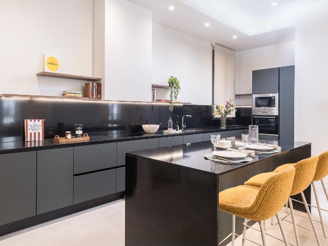 Elegant three bedroom apartment in the heart of Madrid
