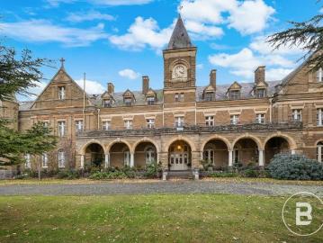 ICONIC BELL TOWER LIVING IN A LANDMARK SETTING