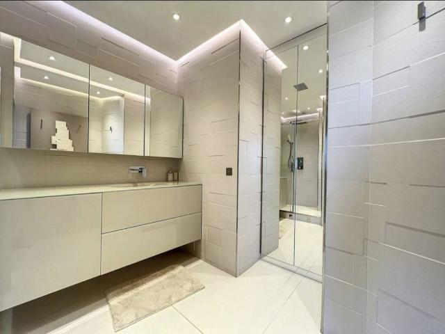 ✨ Elegant top floor apartment in Paris 16 – Auteuil, with panoramic Eiffel Tower views, Paris Amsterdam Apartments for Rent