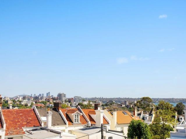 Elegant Tri Level Paddington Terrace with Views