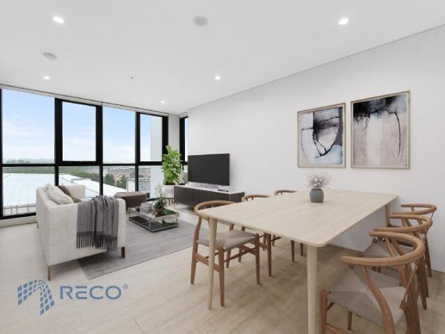 Elegant Urban Apartment Offering Style & Convenience