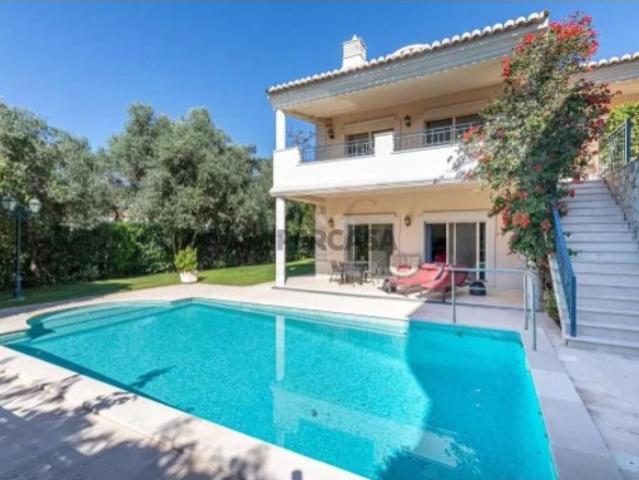 Elegant Villa in Santa Bárbara de Nexe
