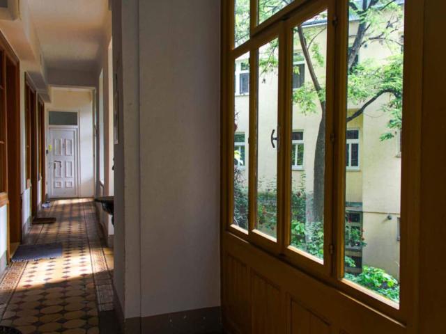 Elegant 1 Bedroom Apartment close to Wien Westbahnhof Train Station