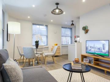 Elegant 1 bedroom apartment near University of London Has an Apartment