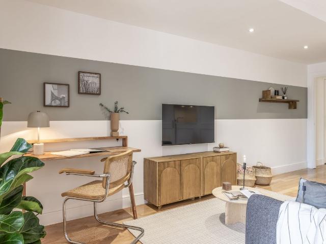 Elegant 1 Bedroom Apartment with Coastal Charm in Prestigious Almagro, Madrid Amsterdam Apartments for Rent