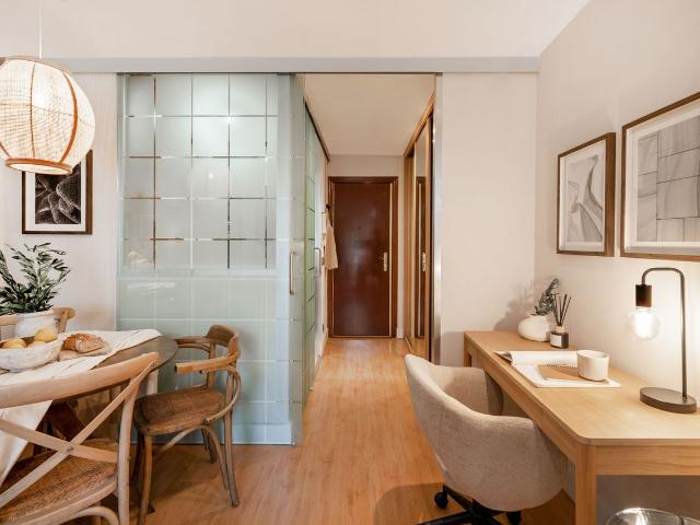 Elegant 1 Bedroom Apartment with Shared Pool and Modern Amenities on Doctor Fleming Street, Madrid Amsterdam Apartments for Rent