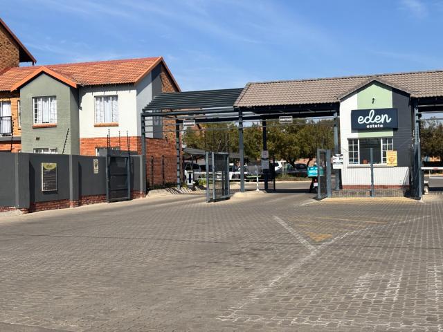Elegant 2 Bedroom 1 bathrooms Ground floor apartment To Let in Eden estate, Wolmer Pretoria