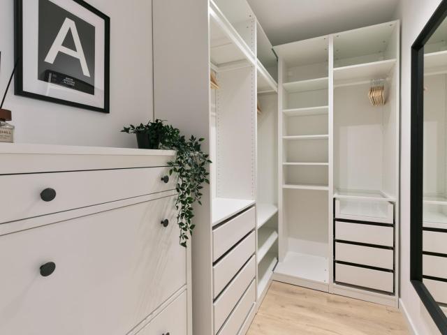 Elegant 2 bedroom apartment d