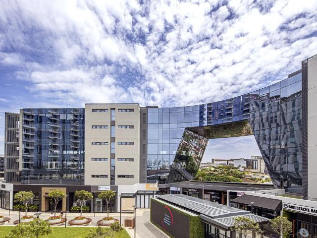 Elegant 2 bedroom apartment in Umhlanga arch For rent