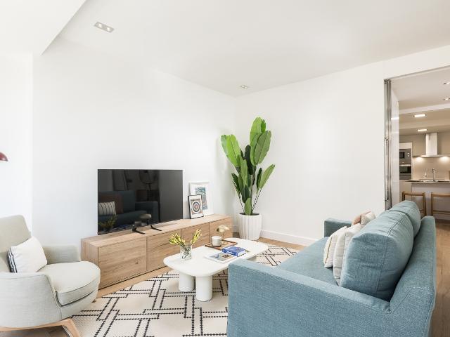 Elegant 2 bedroom apartment with home office in El Viso