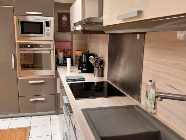 Elegant 2BR Furnished Apartment in Chic Batignolles – 76sqm of Parisian Charm, Paris Amsterdam Apartments for Rent