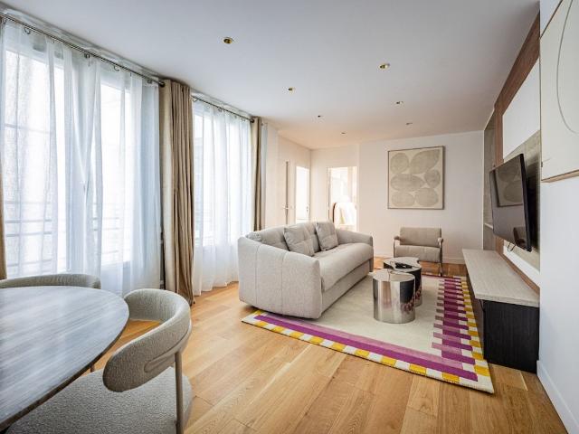 Elegant 2BR Renovated Apartment near St Germain