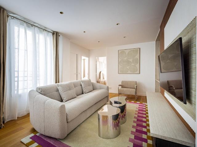 Elegant 2BR Renovated Apartment near St Germain, Paris Amsterdam Apartments for Rent