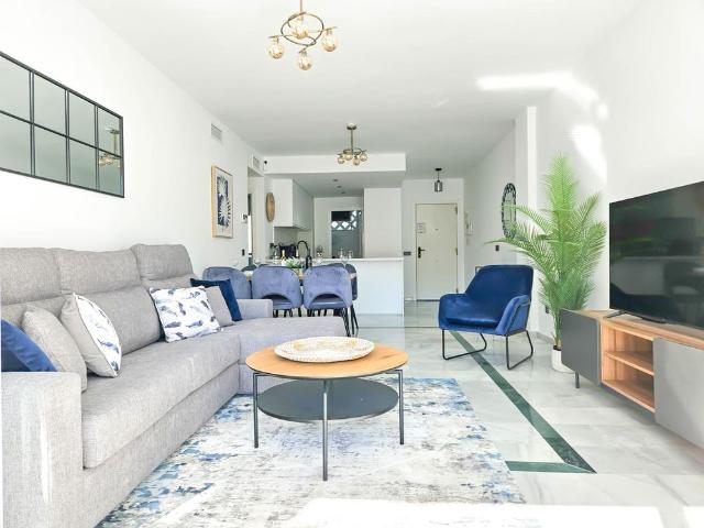 Elegant 3 bedroom apartment for LONG TERM RENT in the Residencia La Ola, Puerto Banús
