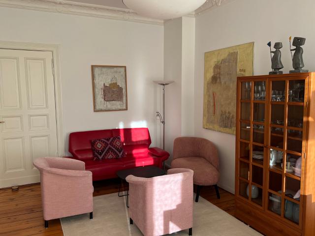 Elegant 3 Room Apartment with Balcony at Ludwigkirchplatz – 87 m²