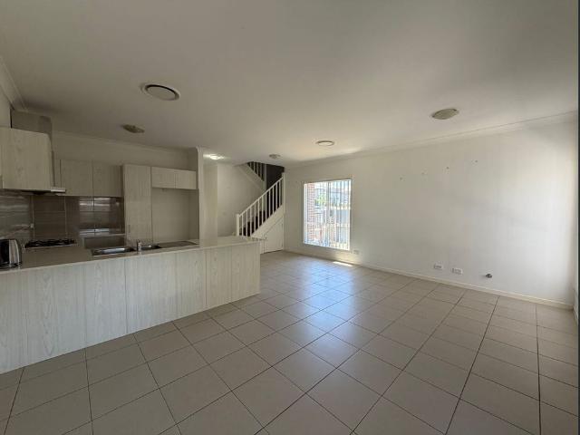 Elegant 4 Bedroom Family Residence in Box Hill