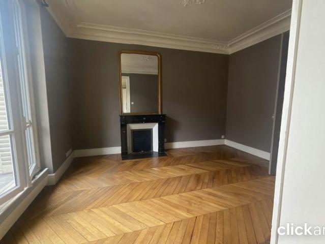 Élégant 4 pièces de 112 m² au cœur du prestigieux quartier Cherche Midi – Paris 6ᵉ