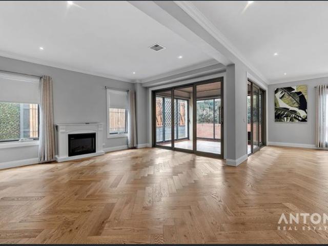 Elegant 5 Bedroom Residence for Rent Your Dream Home Awaits!