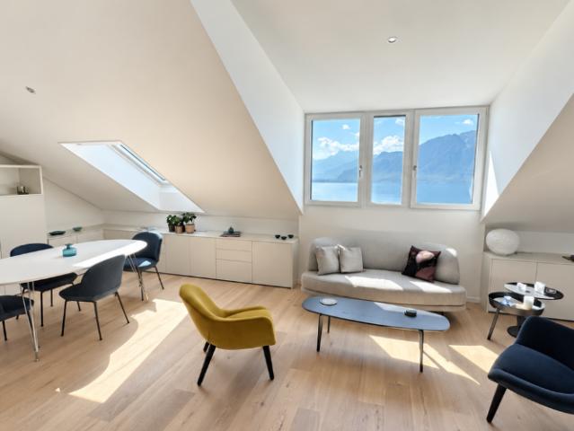 Elegante 4,5 Zimmer Maisonette mit Panoramablick auf den Genfersee