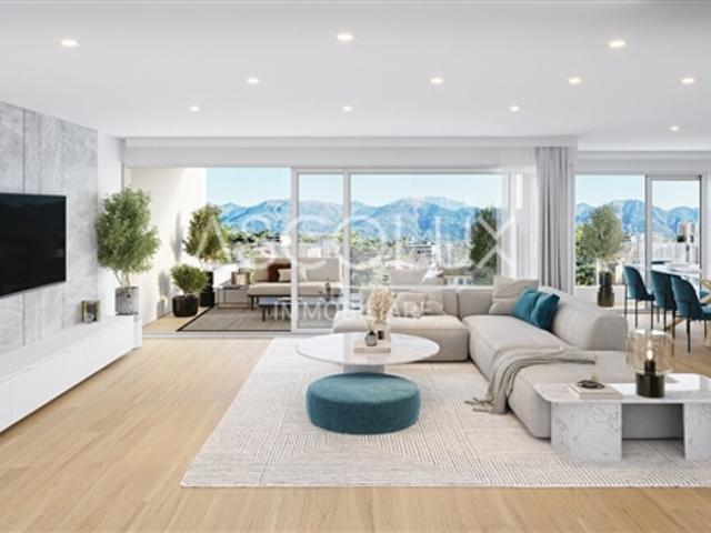 Elegante 4.5 Zimmer Attika Wohnung, wenige Schritte von Piazza Grande und See entfernt | Elegante 4.5 Zimmer Attika Wohnung, wenige Schritte von Piazza Grande und See entfernt