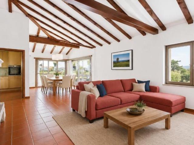 Elegante 4.5 Zimmer Wohnung in Doppelvilla mit Garten, Arbedo Castione