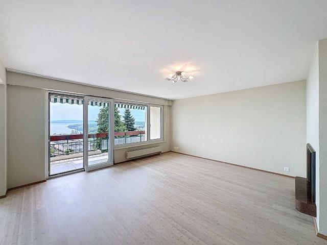 Elegante 4,5 Zimmer Wohnung mit Balkon in Auvernier, zwischen See und Weinbergen