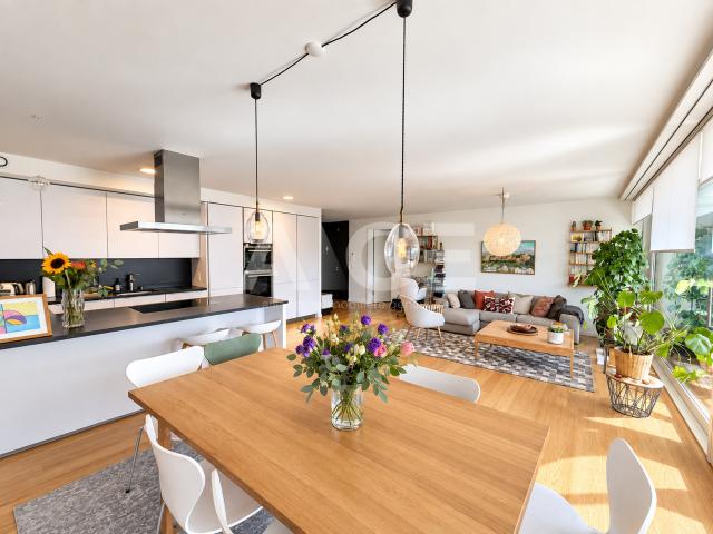 Elegante 5 Zimmer Wohnung in einer luxuriösen Residenz