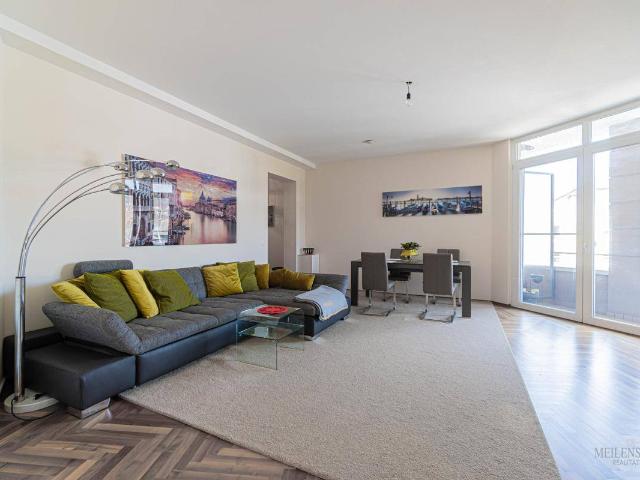 Elegante 2 Zimmer Wohnung am Gemonaplatz mit Kurparkblick