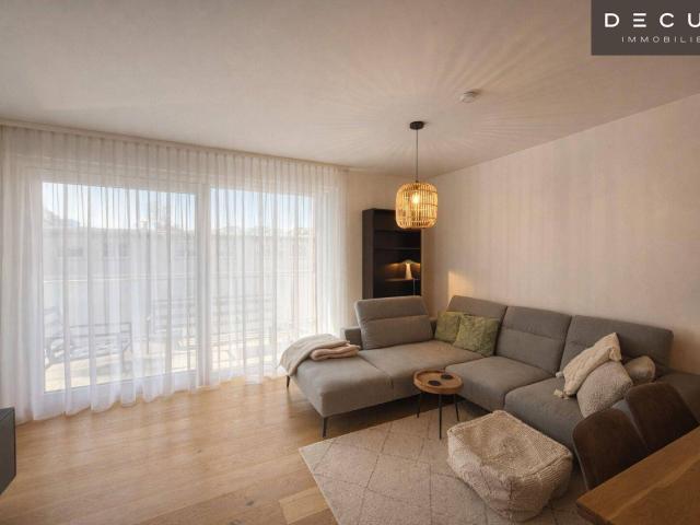 ELEGANTE 2 ZIMMER WOHNUNG | WESTBALKON IN INNENHOFRUHELAGE | HOCHWERTIGE KÜCHE UND MÖBLIERUNG