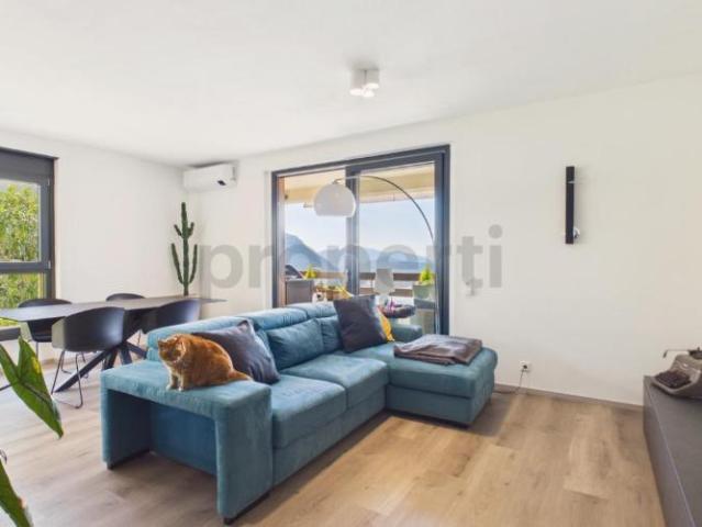 Elegante 3.5 Zimmer Wohnung mit Seesicht und Tiefgaragenplatz, Aldesago
