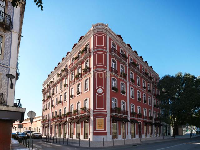 Elegante T2 com varanda luminosa e interiores amplos numa localização central