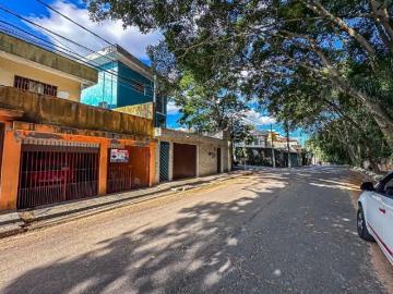 Versátil terreno residencial para venda em Jardim Regina, 315m²