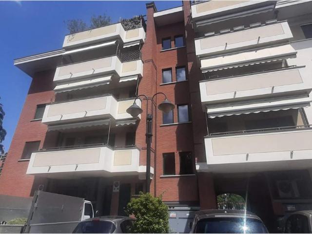 ELEGANTE TRILOCALE ARREDATO CENTRO CITTA'