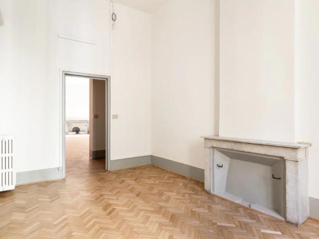 Elegante Ufficio in Palazzo Storico a Bologna