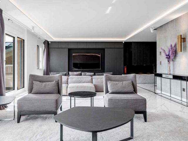 Elegante und luxuriöse Maisonette in Cologny