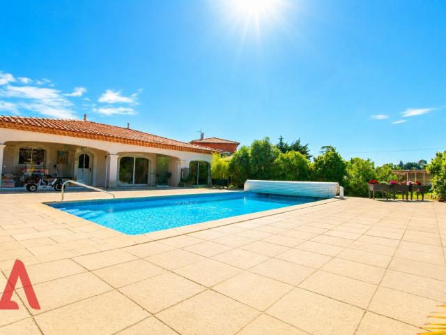 Élégante Villa Contemporaine T4 de Plain Pied avec Piscine C. 120m² Fouzilhon