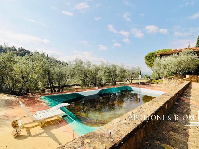 Elegante Villa con Piscina e Parco, Poggibonsi – Toscana 409m² Poggibonsi